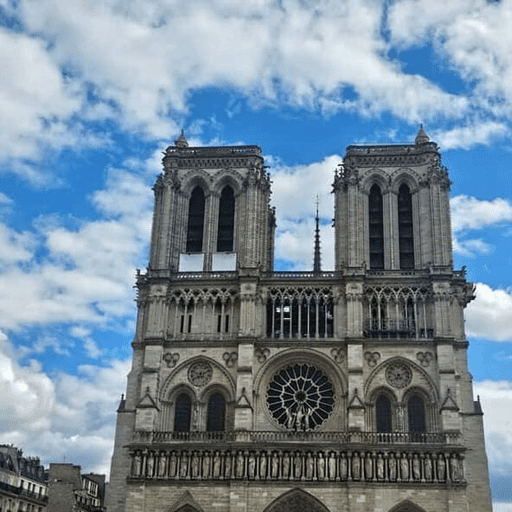 Notre-Dame-Outdoor-Walking-Tour-08
