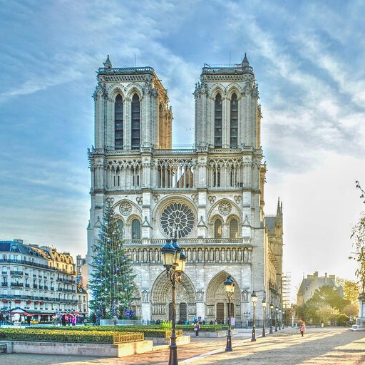 Notre-Dame-Outdoor-Walking-Tour-6